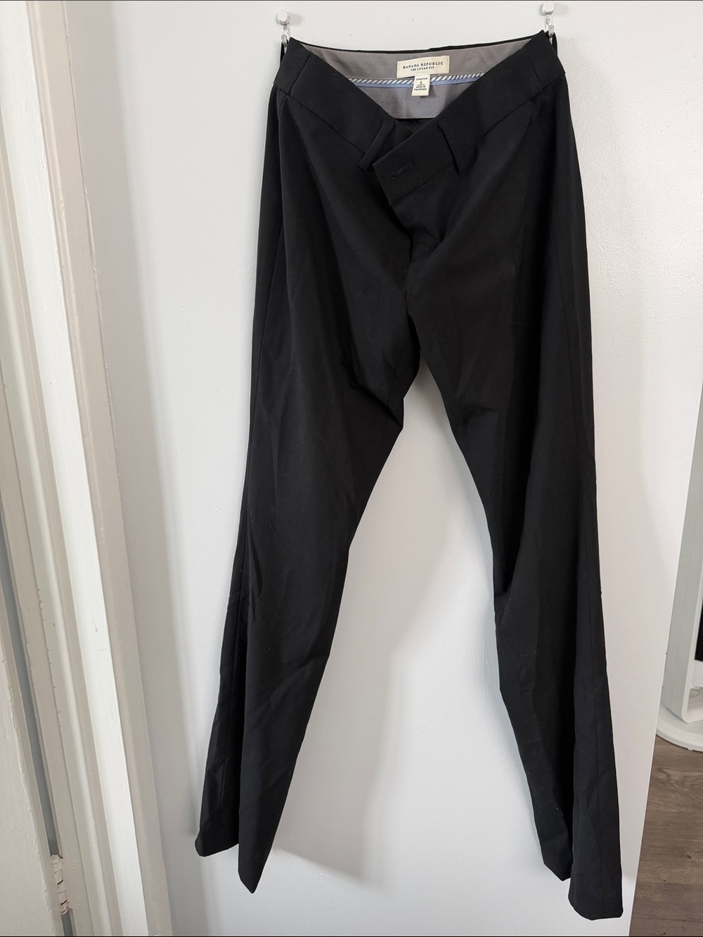 Banana Republic the Logan fit women’s Black Dress Trousers size zero